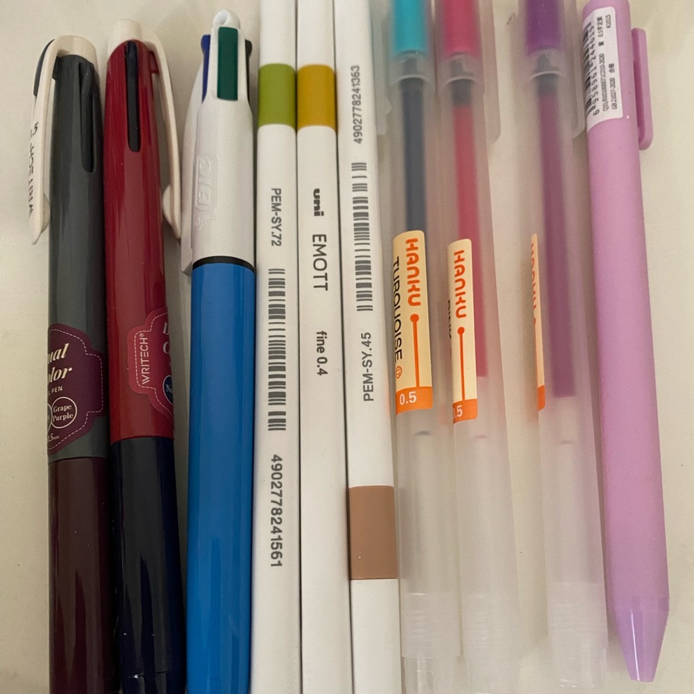Random pen bundle